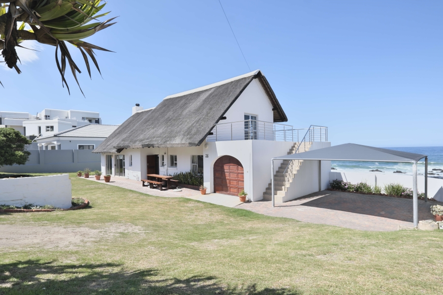 3 Bedroom Property for Sale in Beachview Eastern Cape